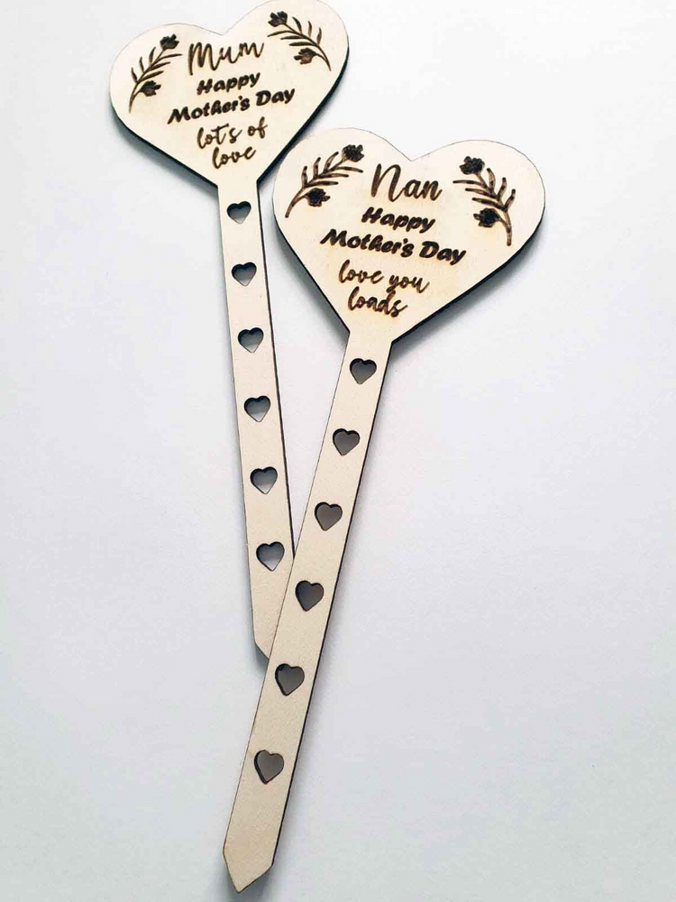 Simple Unique Personalised Mothers Day gifts for kids. Mothering Sunday gifts. eco-friendly gift. Mum / Nan Flower stake, Marker gift