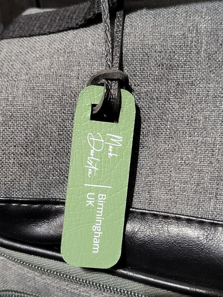 Leather Luggage Tags: A Must-Have for Every Traveller